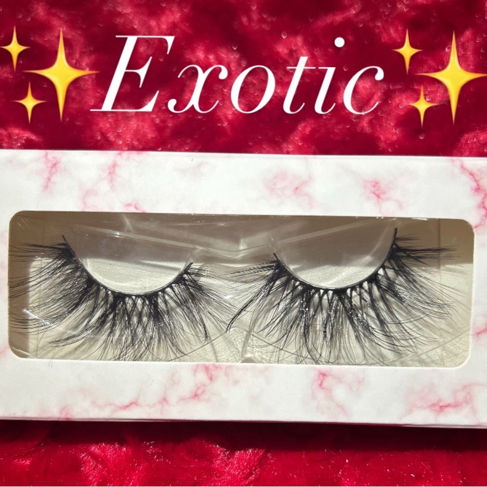Lashes - Picture 10 of 12